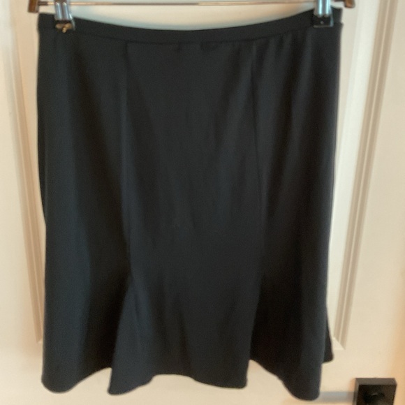 Gap Stretch - Pull On Elastic Waist Skirt - Black - Ladies Size Medium - Picture 4 of 9